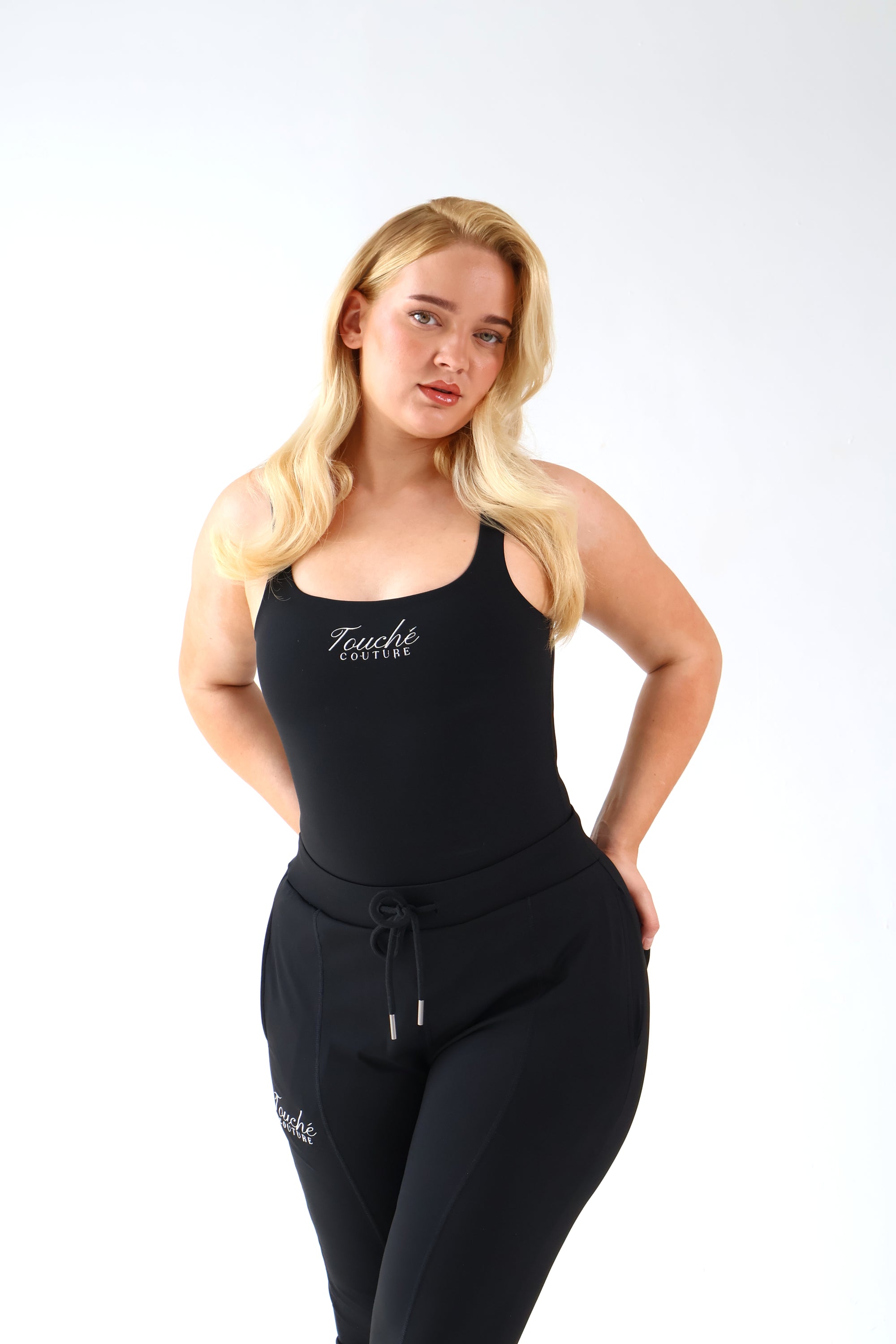 THE HOURGLASS - Square Neck Bodysuit in Black