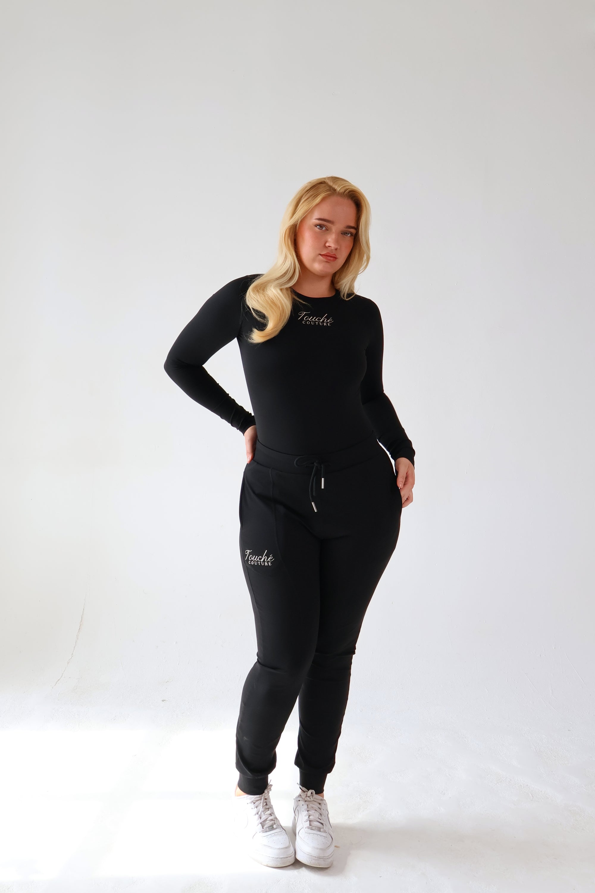 EFFORTLESS - Long Sleeve Bodysuit in Black